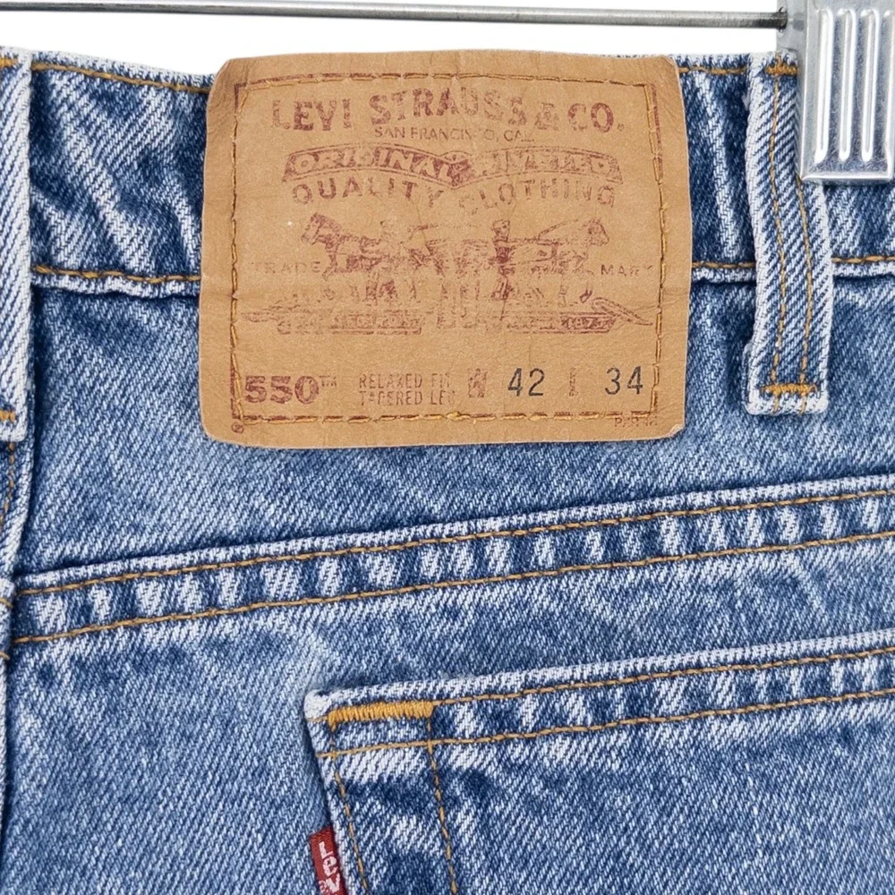 VTG Levis 550 Men 42x34 (40x32 actual) Blue Jeans Relaxed Fit Tapered Distressed